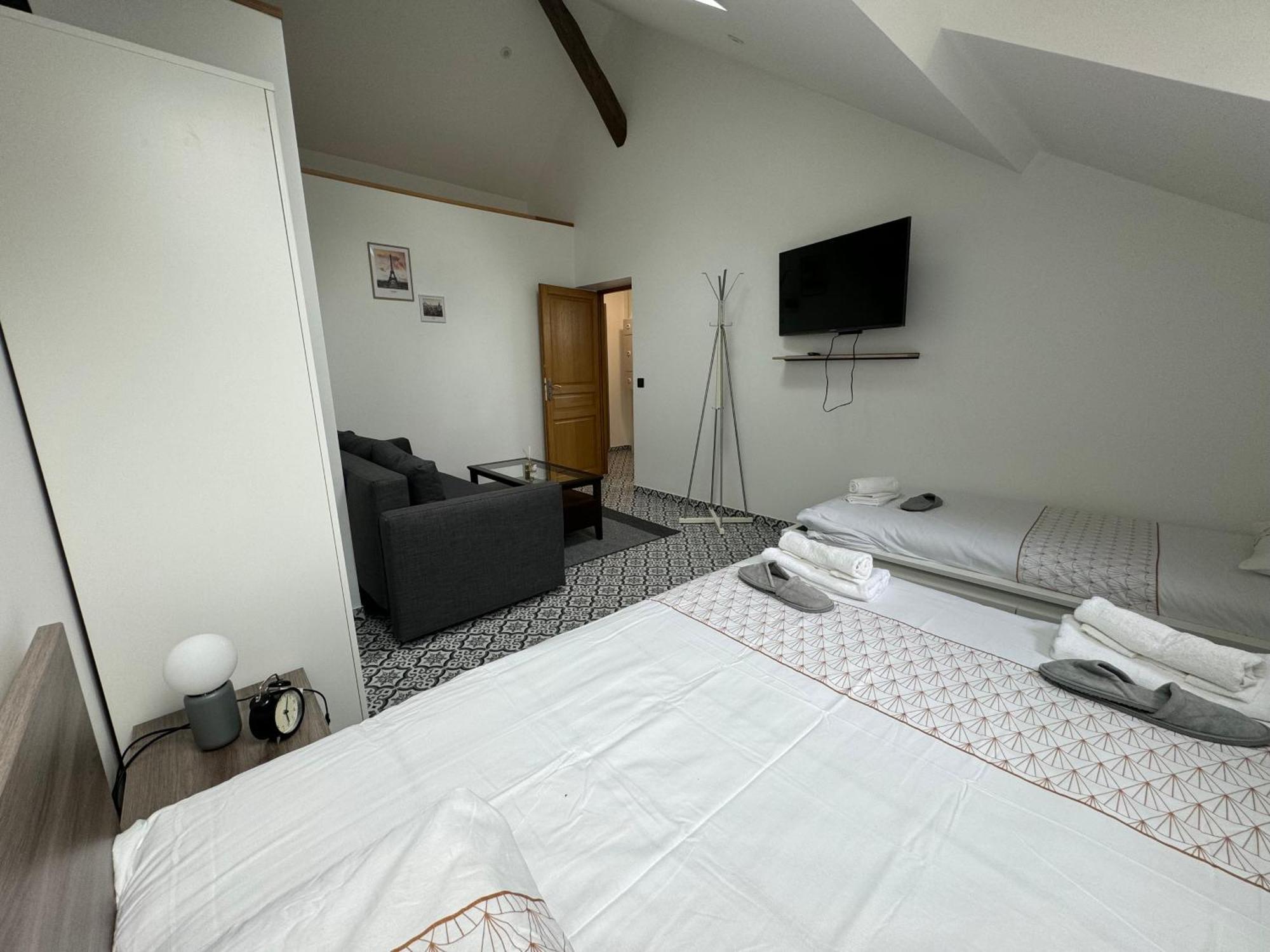 L'Etoile De Seine 77 Appartement 2 Dammarie-lè-Lys Exterior foto