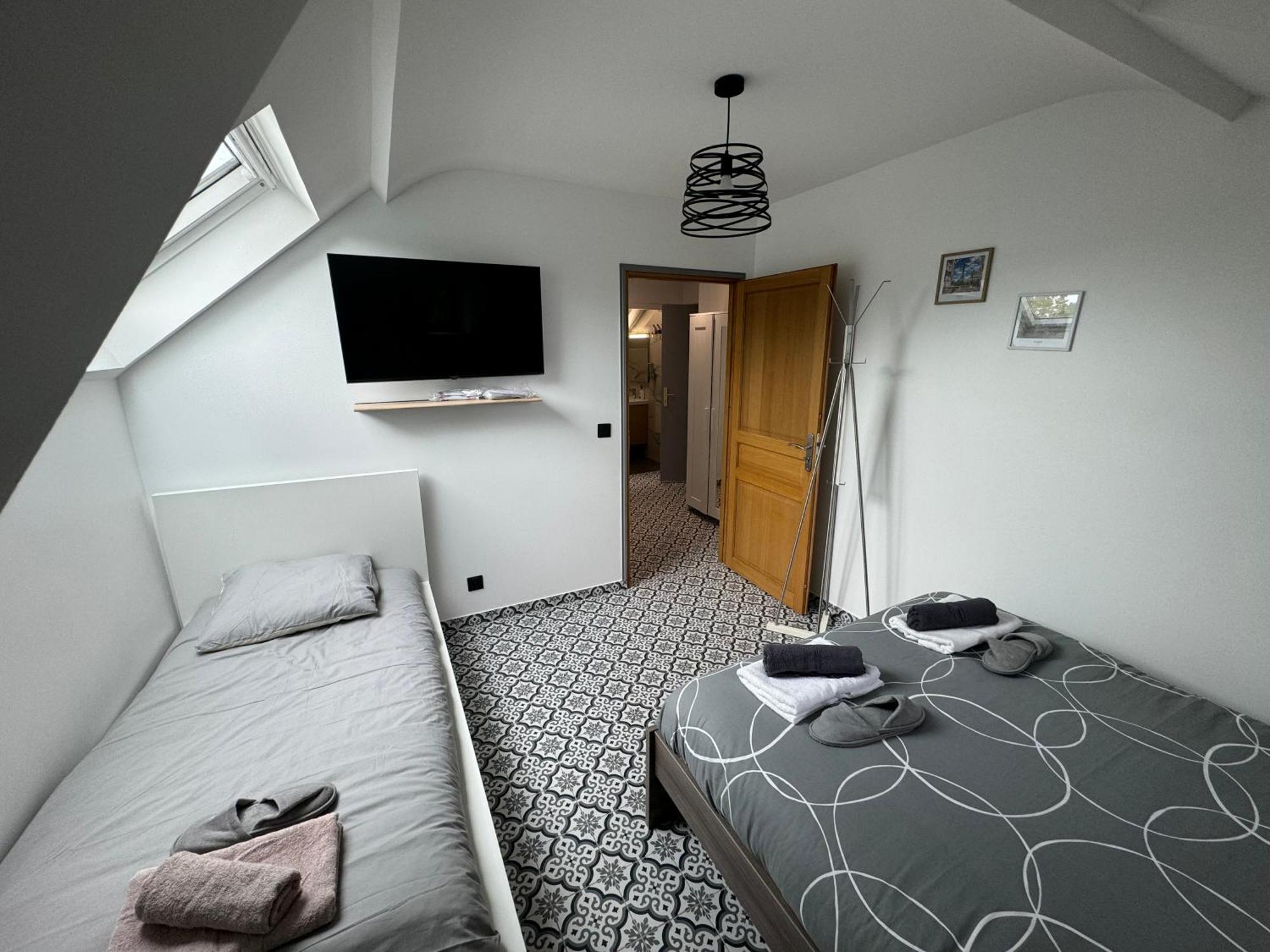 L'Etoile De Seine 77 Appartement 2 Dammarie-lè-Lys Exterior foto